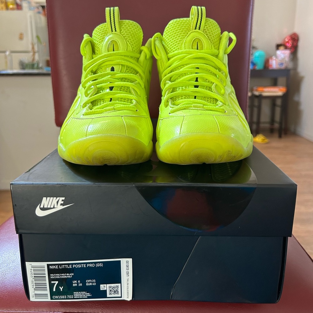 Nike little posits pro